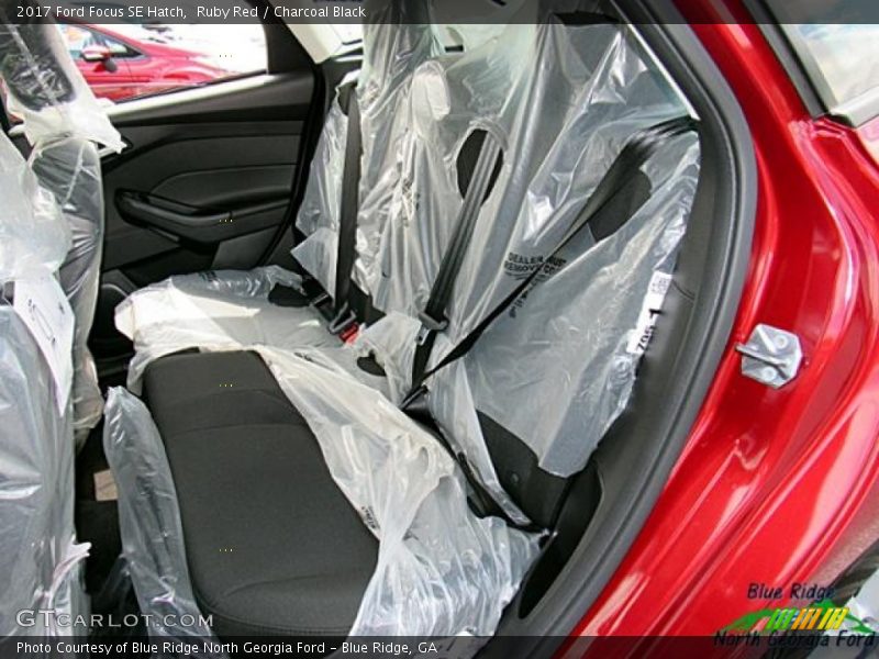 Ruby Red / Charcoal Black 2017 Ford Focus SE Hatch
