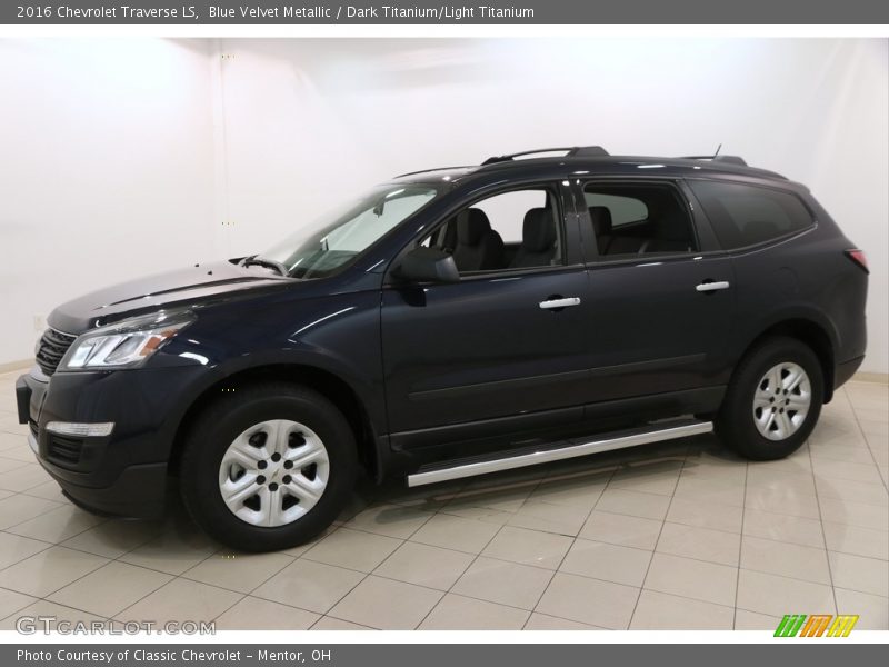 Blue Velvet Metallic / Dark Titanium/Light Titanium 2016 Chevrolet Traverse LS