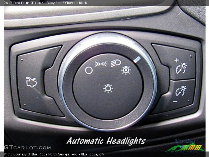 Ruby Red / Charcoal Black 2017 Ford Focus SE Hatch