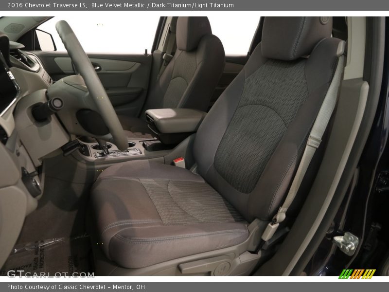 Blue Velvet Metallic / Dark Titanium/Light Titanium 2016 Chevrolet Traverse LS