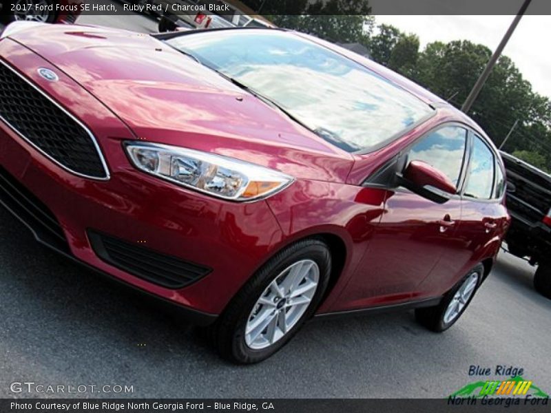 Ruby Red / Charcoal Black 2017 Ford Focus SE Hatch