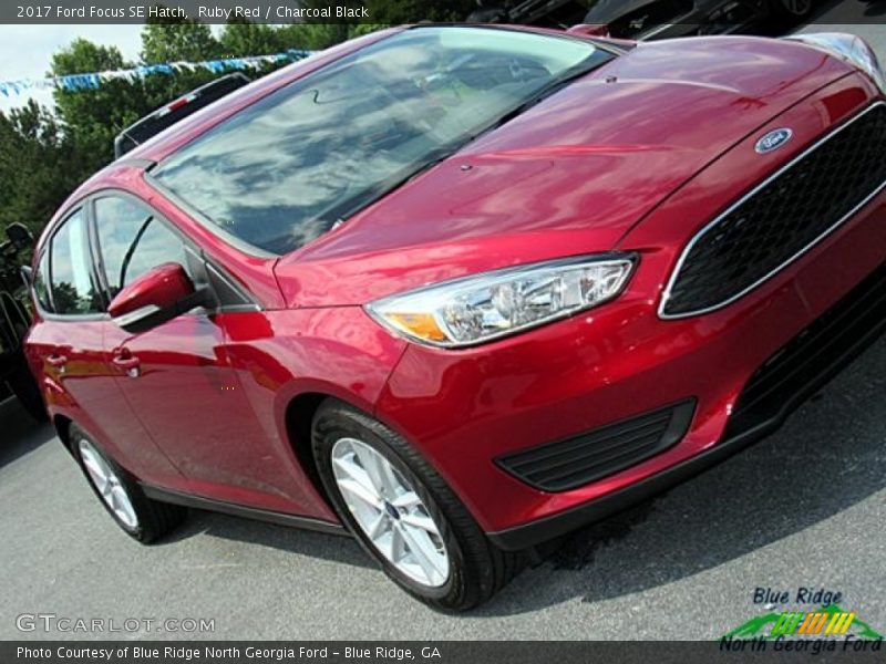 Ruby Red / Charcoal Black 2017 Ford Focus SE Hatch