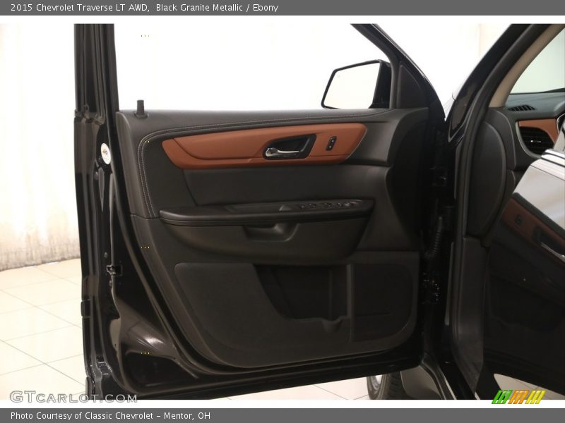 Black Granite Metallic / Ebony 2015 Chevrolet Traverse LT AWD