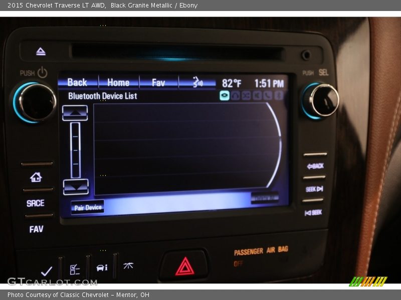 Black Granite Metallic / Ebony 2015 Chevrolet Traverse LT AWD