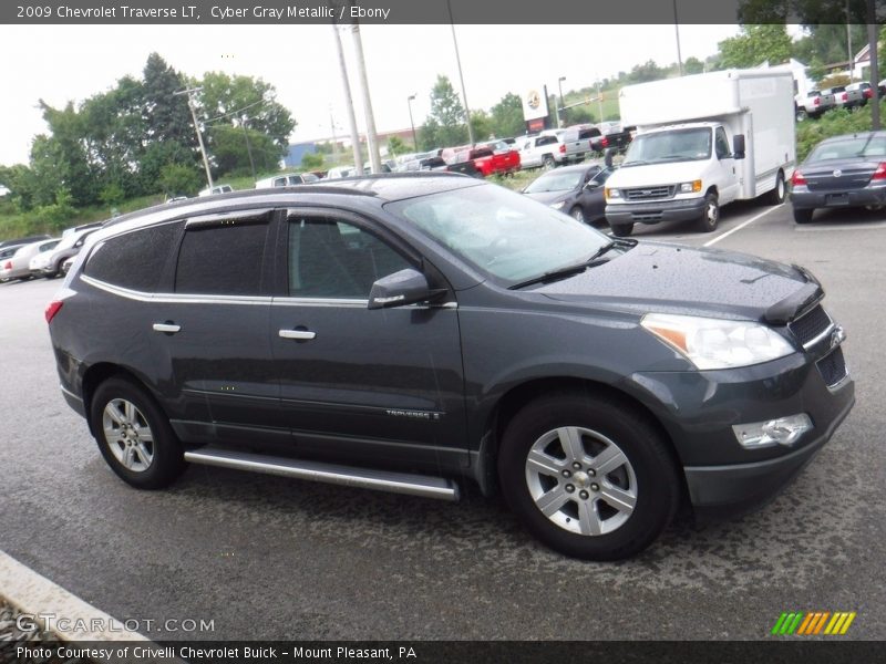 Cyber Gray Metallic / Ebony 2009 Chevrolet Traverse LT