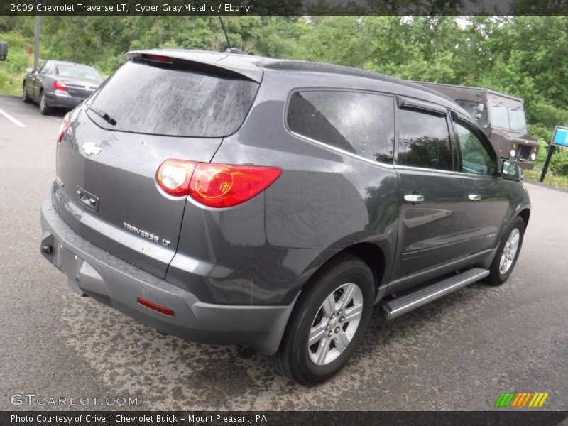 Cyber Gray Metallic / Ebony 2009 Chevrolet Traverse LT