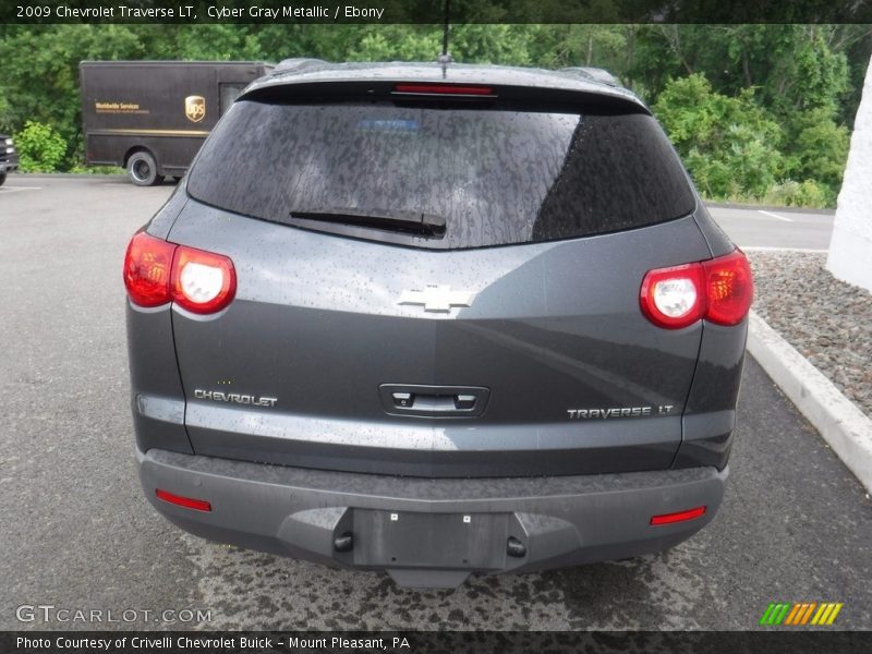 Cyber Gray Metallic / Ebony 2009 Chevrolet Traverse LT