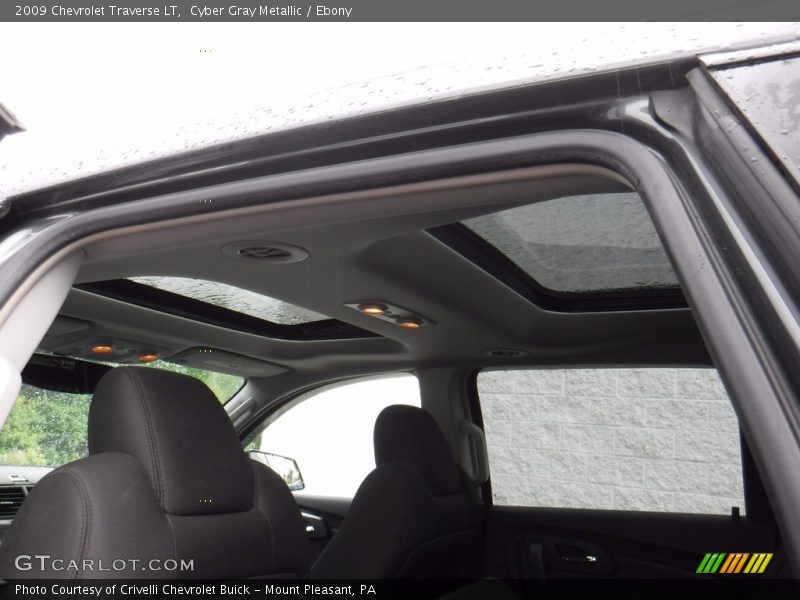 Cyber Gray Metallic / Ebony 2009 Chevrolet Traverse LT