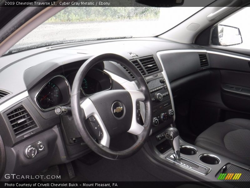 Cyber Gray Metallic / Ebony 2009 Chevrolet Traverse LT