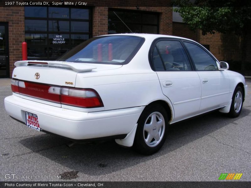 Super White / Gray 1997 Toyota Corolla DX