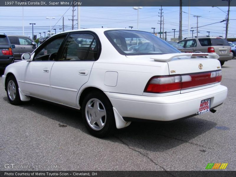 Super White / Gray 1997 Toyota Corolla DX