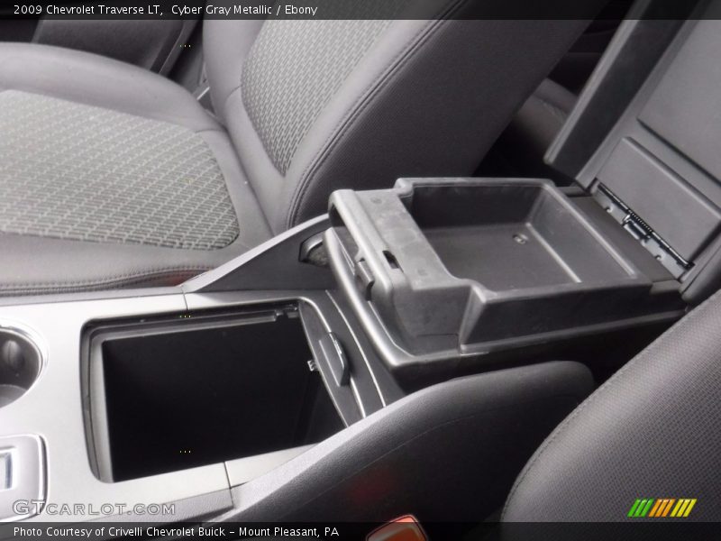 Cyber Gray Metallic / Ebony 2009 Chevrolet Traverse LT