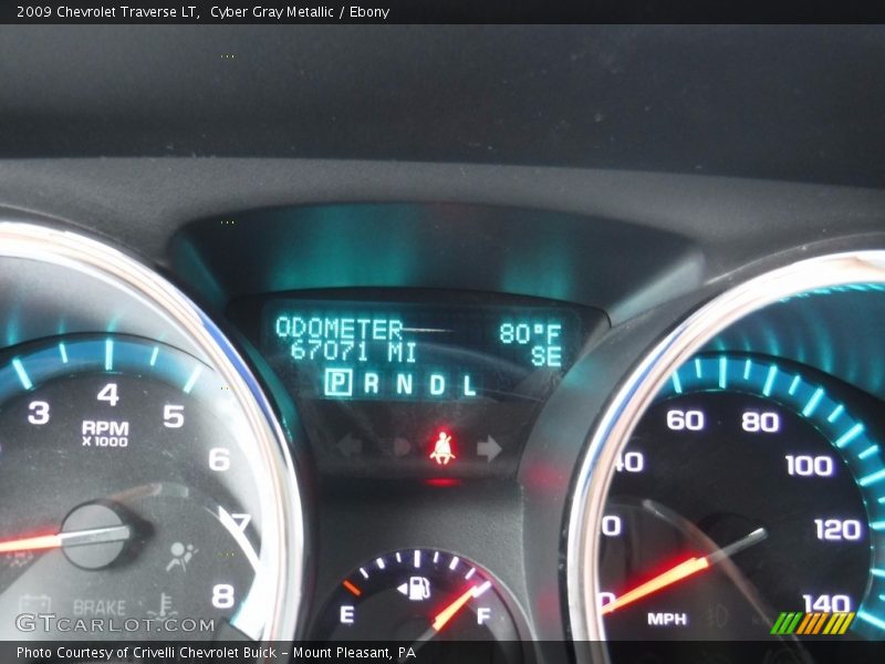 Cyber Gray Metallic / Ebony 2009 Chevrolet Traverse LT
