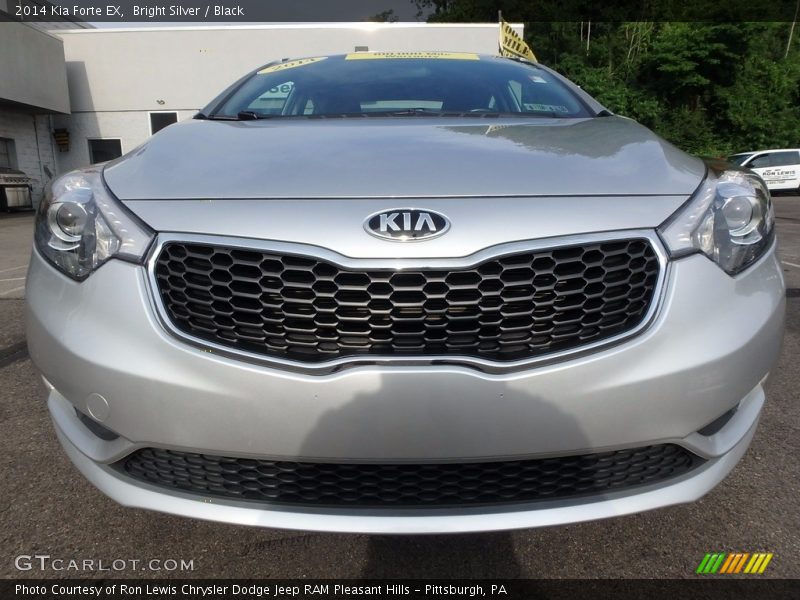 Bright Silver / Black 2014 Kia Forte EX