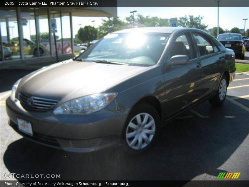 Phantom Gray Pearl / Gray 2005 Toyota Camry LE