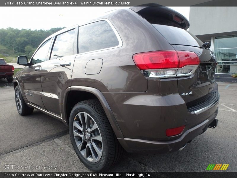 Walnut Brown Metallic / Black 2017 Jeep Grand Cherokee Overland 4x4
