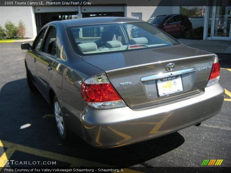 Phantom Gray Pearl / Gray 2005 Toyota Camry LE