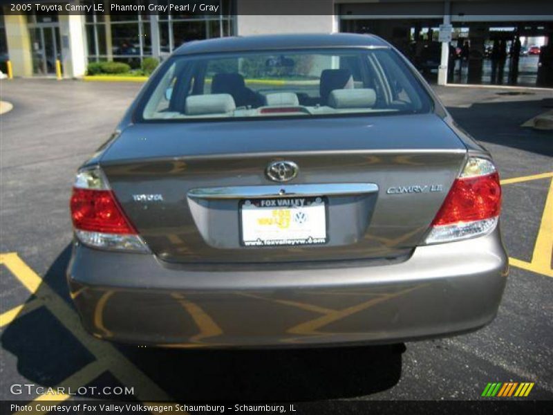 Phantom Gray Pearl / Gray 2005 Toyota Camry LE