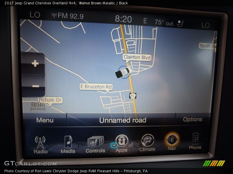 Navigation of 2017 Grand Cherokee Overland 4x4