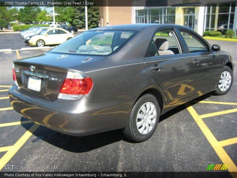 Phantom Gray Pearl / Gray 2005 Toyota Camry LE