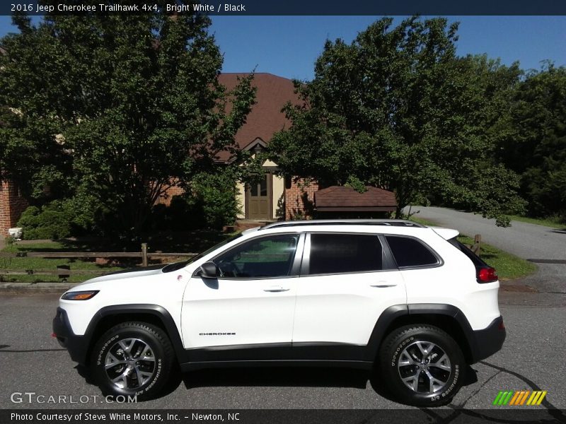 Bright White / Black 2016 Jeep Cherokee Trailhawk 4x4