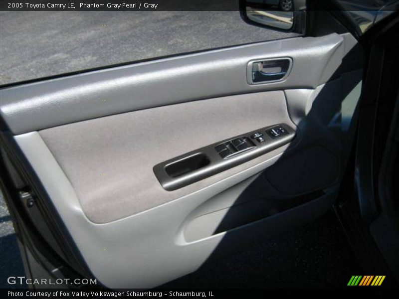 Phantom Gray Pearl / Gray 2005 Toyota Camry LE