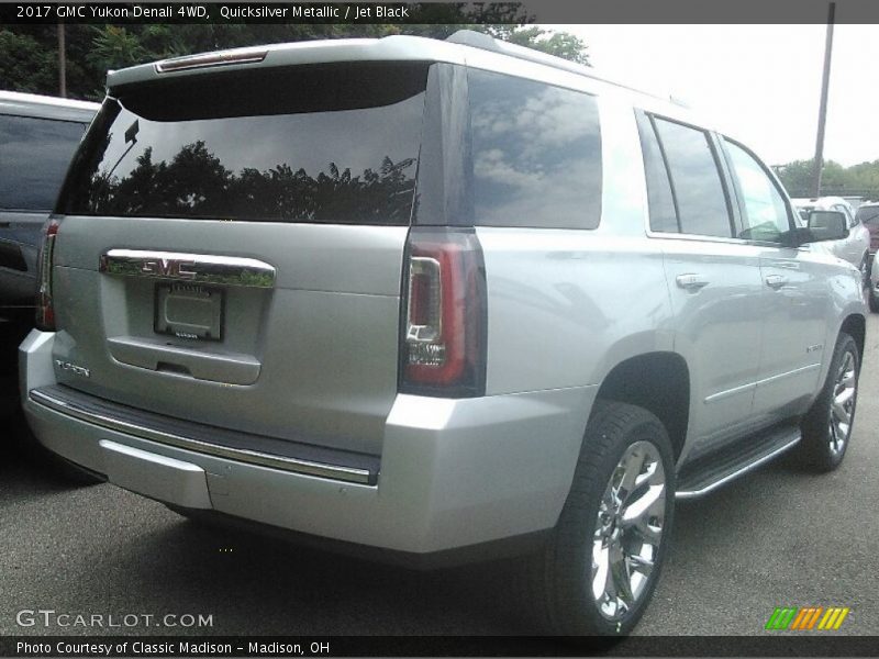 Quicksilver Metallic / Jet Black 2017 GMC Yukon Denali 4WD