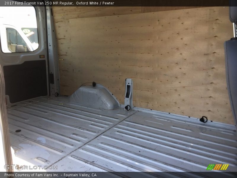 Oxford White / Pewter 2017 Ford Transit Van 250 MR Regular