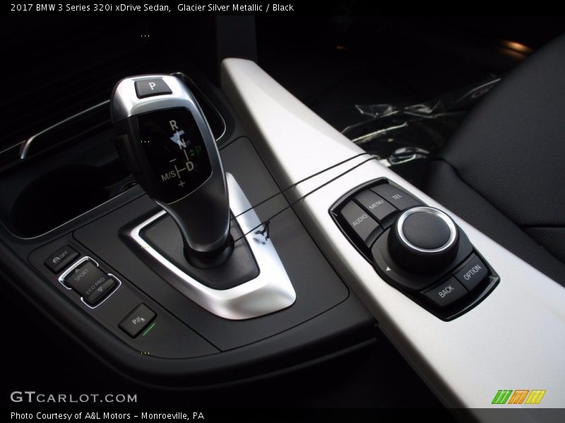 Glacier Silver Metallic / Black 2017 BMW 3 Series 320i xDrive Sedan