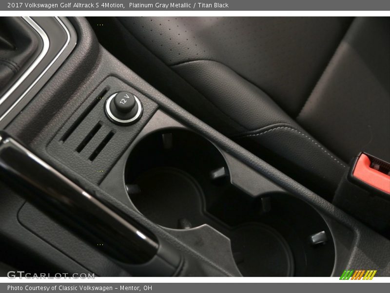 Platinum Gray Metallic / Titan Black 2017 Volkswagen Golf Alltrack S 4Motion