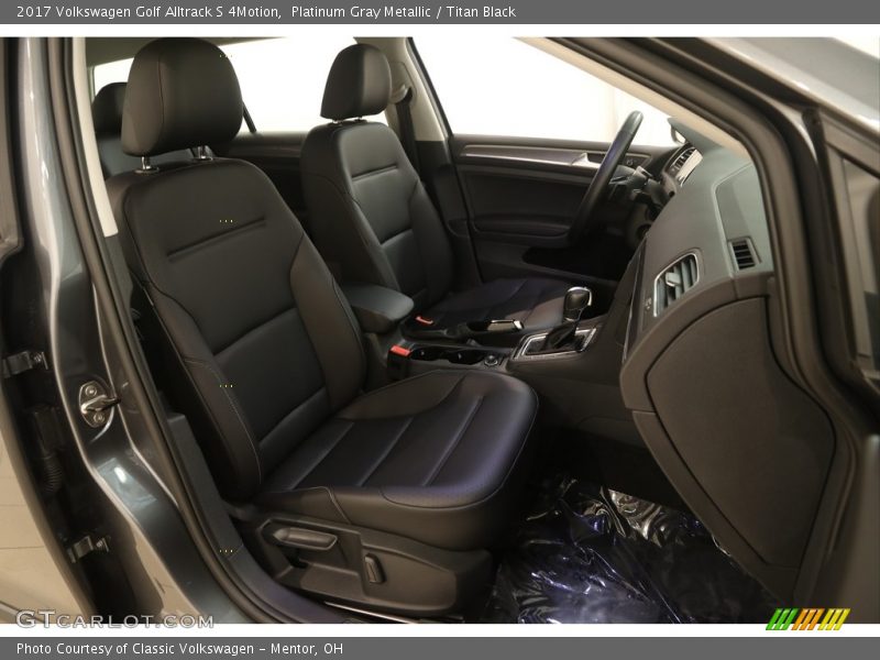 Platinum Gray Metallic / Titan Black 2017 Volkswagen Golf Alltrack S 4Motion