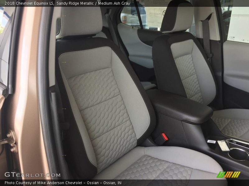 Sandy Ridge Metallic / Medium Ash Gray 2018 Chevrolet Equinox LS