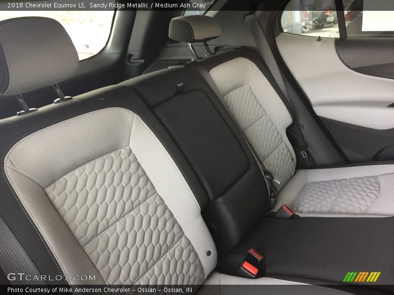Sandy Ridge Metallic / Medium Ash Gray 2018 Chevrolet Equinox LS