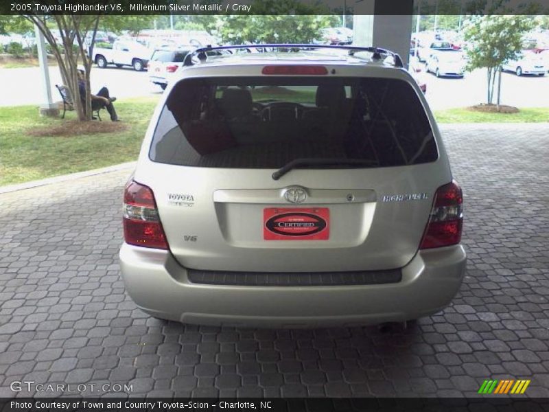Millenium Silver Metallic / Gray 2005 Toyota Highlander V6