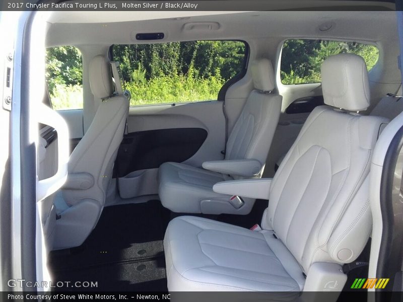 Molten Silver / Black/Alloy 2017 Chrysler Pacifica Touring L Plus