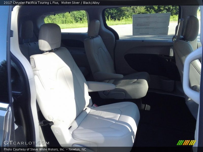 Molten Silver / Black/Alloy 2017 Chrysler Pacifica Touring L Plus