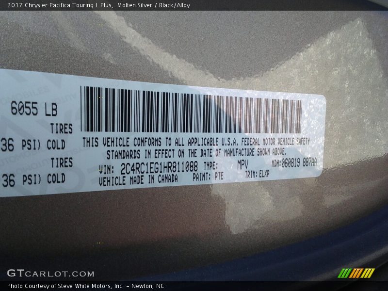 Molten Silver / Black/Alloy 2017 Chrysler Pacifica Touring L Plus
