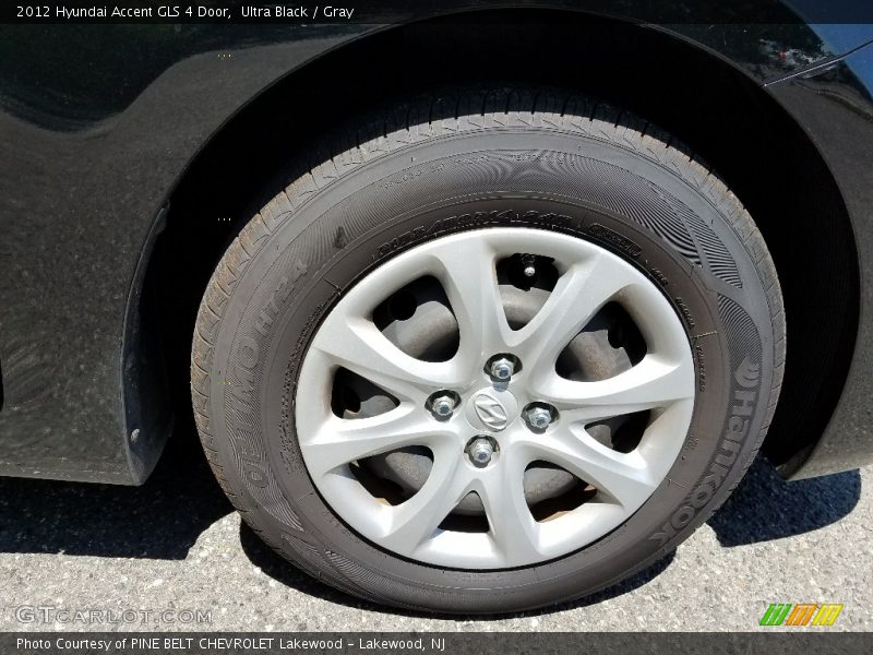 Ultra Black / Gray 2012 Hyundai Accent GLS 4 Door