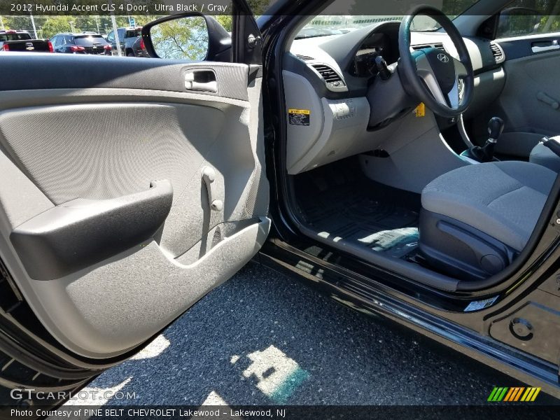 Ultra Black / Gray 2012 Hyundai Accent GLS 4 Door