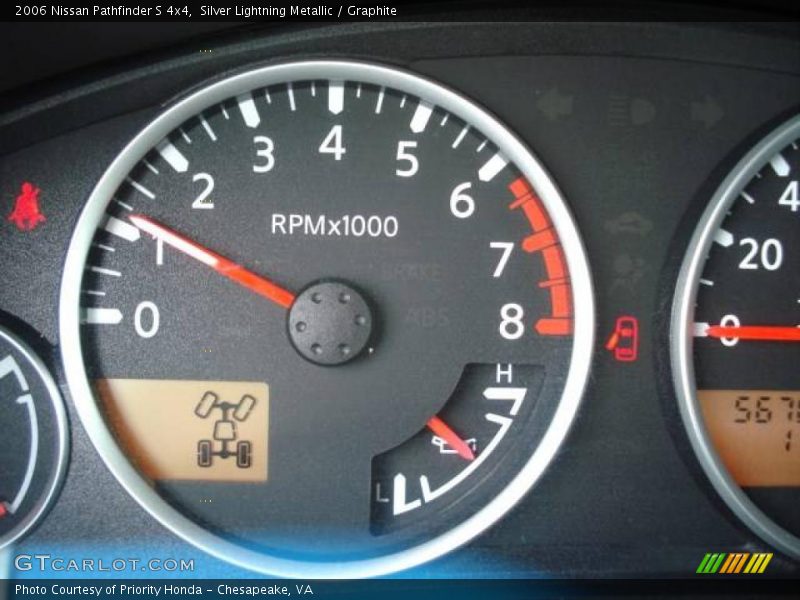 Silver Lightning Metallic / Graphite 2006 Nissan Pathfinder S 4x4