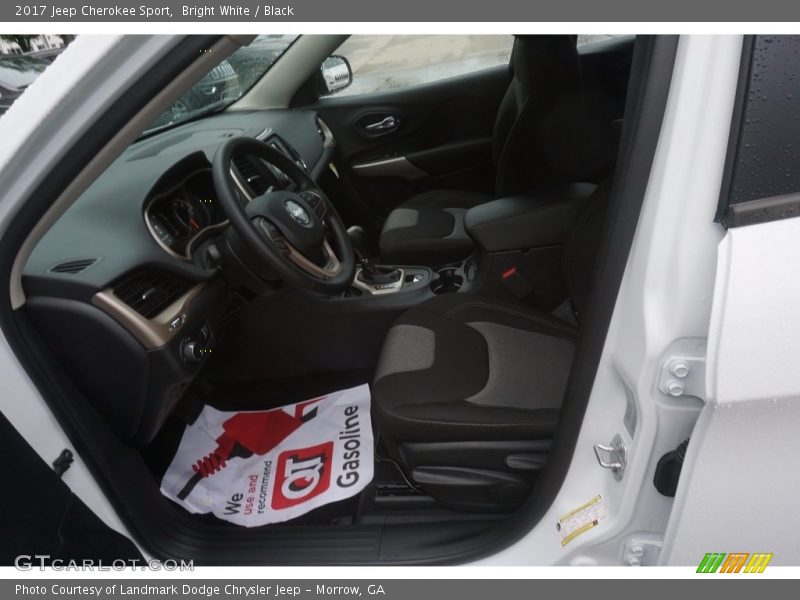 Bright White / Black 2017 Jeep Cherokee Sport