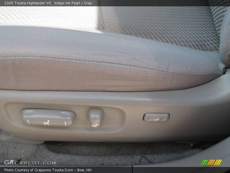 Indigo Ink Pearl / Gray 2005 Toyota Highlander V6