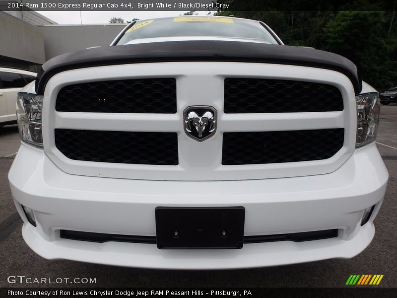 Bright White / Black/Diesel Gray 2014 Ram 1500 Express Regular Cab 4x4