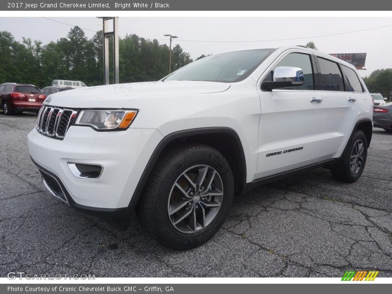 Bright White / Black 2017 Jeep Grand Cherokee Limited