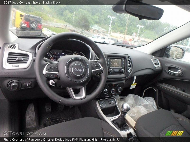  2017 Compass Sport Black Interior