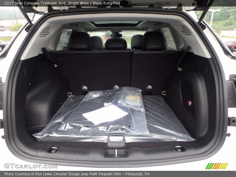 Bright White / Black/Ruby Red 2017 Jeep Compass Trailhawk 4x4