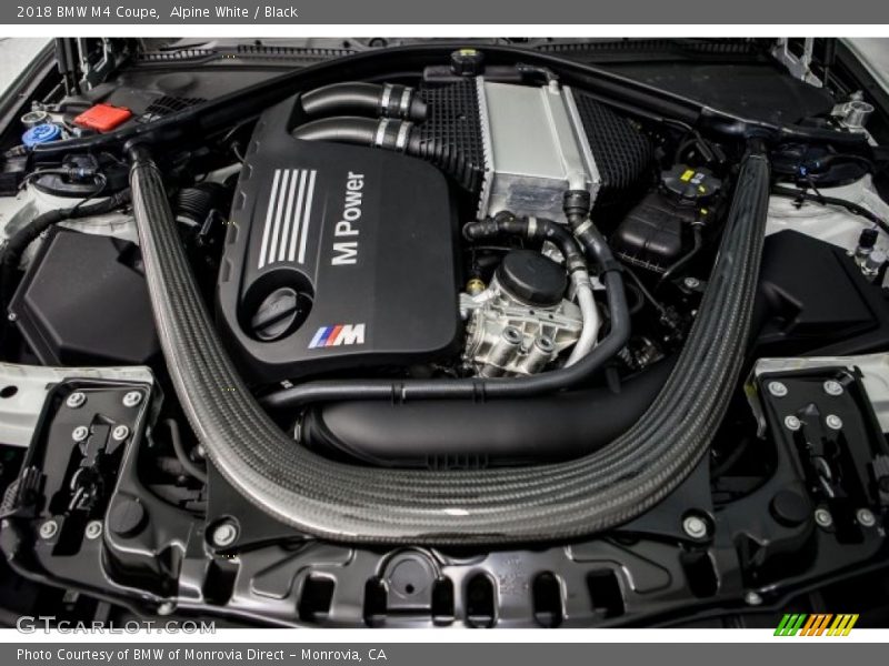 Alpine White / Black 2018 BMW M4 Coupe