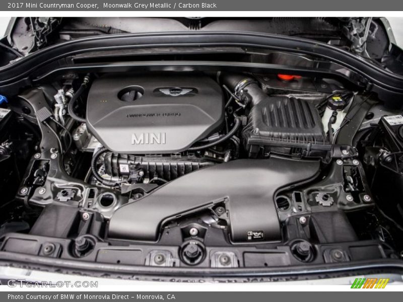 Moonwalk Grey Metallic / Carbon Black 2017 Mini Countryman Cooper