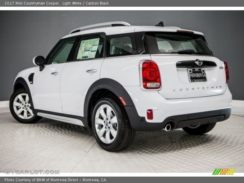 Light White / Carbon Black 2017 Mini Countryman Cooper