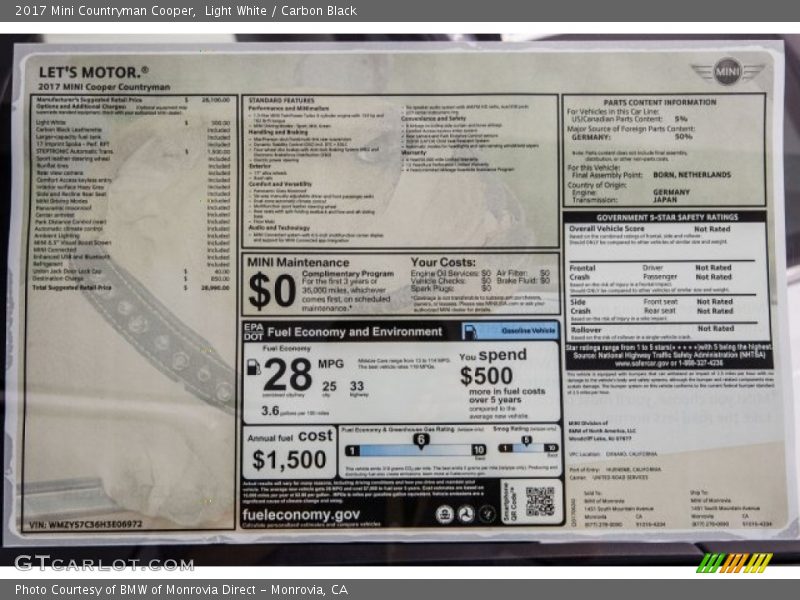 Light White / Carbon Black 2017 Mini Countryman Cooper